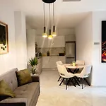 Modern And Exclusive 50m From Sea Center Апартаменты